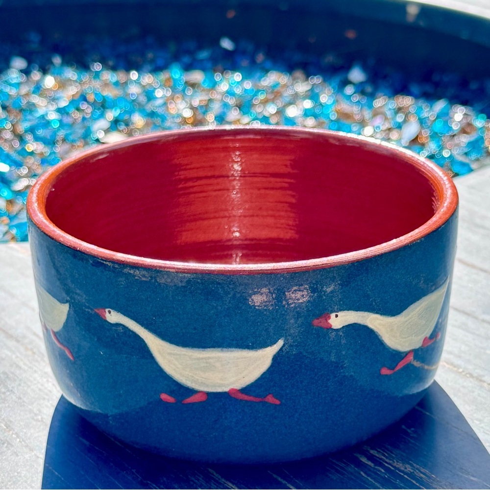 Vintage Pottery Ceramic Navy Glazed Terra Cotta Bowl w/ Running Goose Motif - Picture 8 of 15
